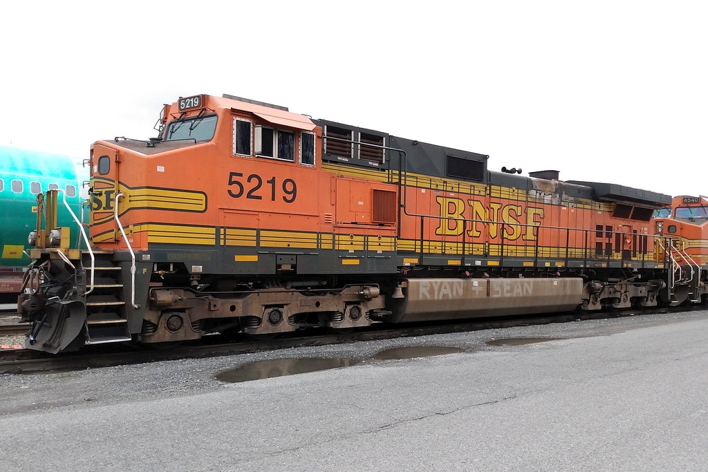 BNSF 5219